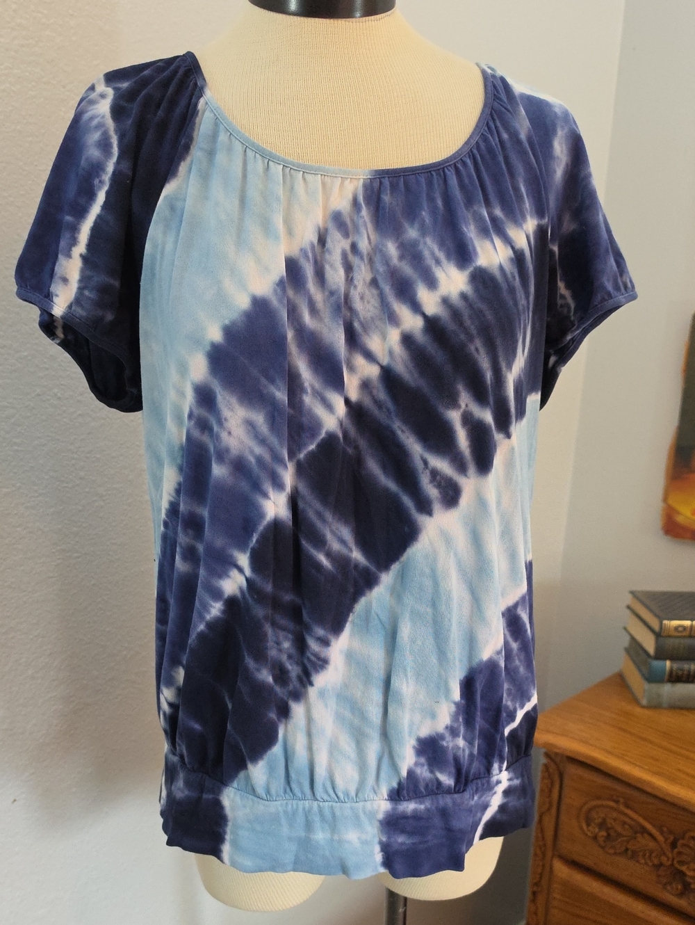 Chaps Navy and Light Blue Tie-Dye Scoop Neck Short Sleeve Top Resortwear Summer